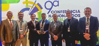COFECI É PREMIADO DURANTE A CONFERÊNCIA NACIONAL DOS CONSELHOS PROFISSIONAIS