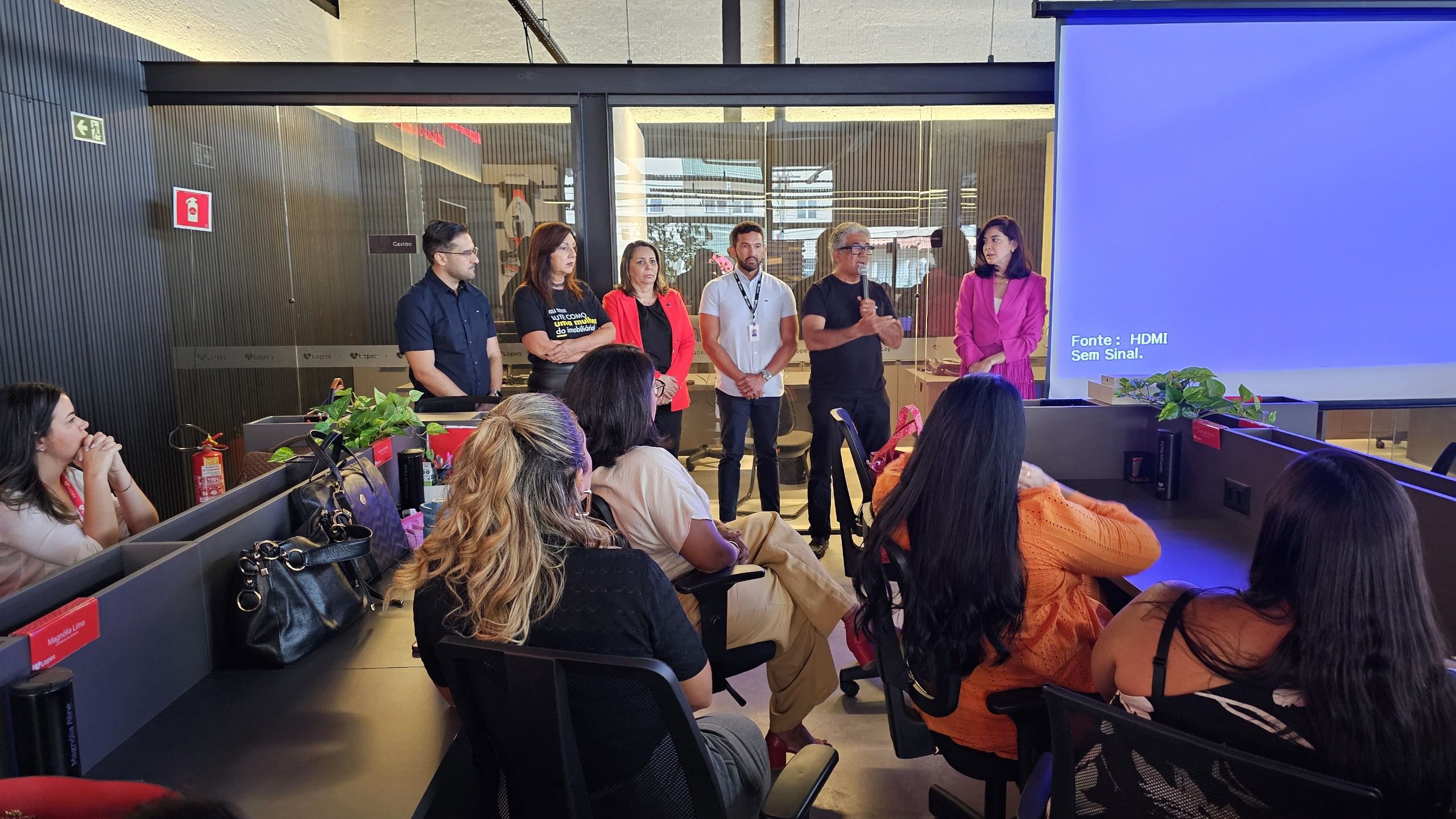 CRECI PRESTIGIA EVENTO DO DIA INTERNACIONAL DA MULHER DA IMOBILIÁRIA LOPES